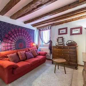Apartamento Piccolo - Cozy In The Heart Of Authentic, Venecia
